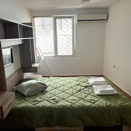 1br Near Cathedral Διαμέρισμα *